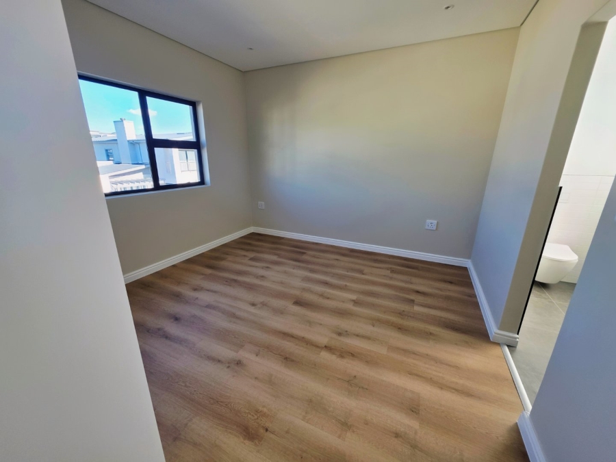 4 Bedroom Property for Sale in Sandown Western Cape